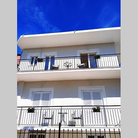 E & G - Figareto Apartment Kanoni  Eksteriør bilde