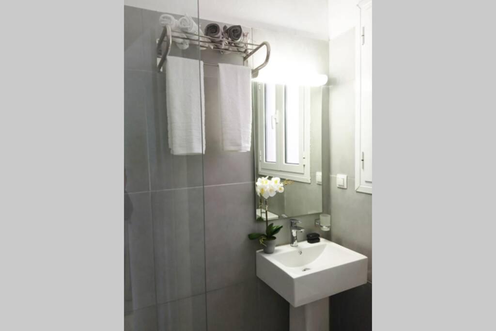 E & G - Figareto Apartment Kanoni  Eksteriør bilde