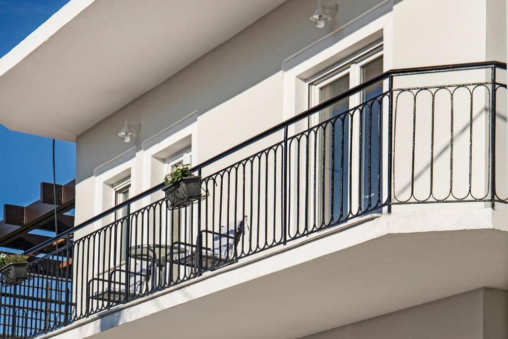 E & G - Figareto Apartment Kanoni  Eksteriør bilde